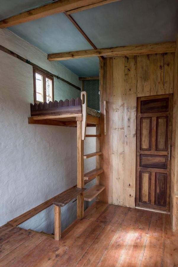 Avalon Hostal Boutique Vilcabamba Exterior photo