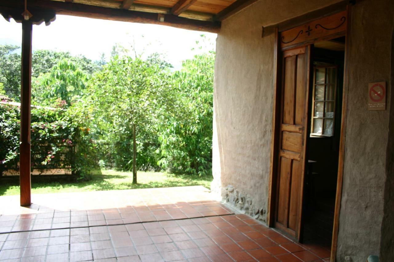 Avalon Hostal Boutique Vilcabamba Exterior photo