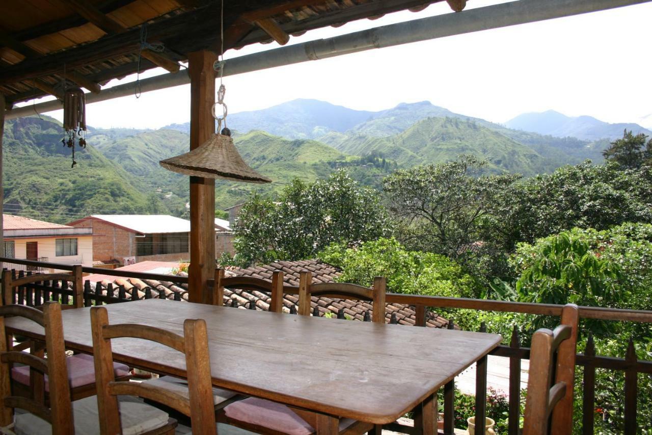 Avalon Hostal Boutique Vilcabamba Exterior photo