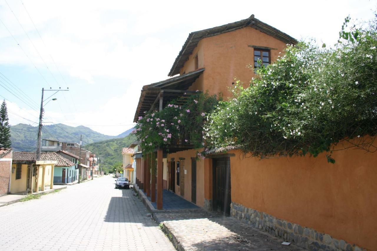 Avalon Hostal Boutique Vilcabamba Exterior photo